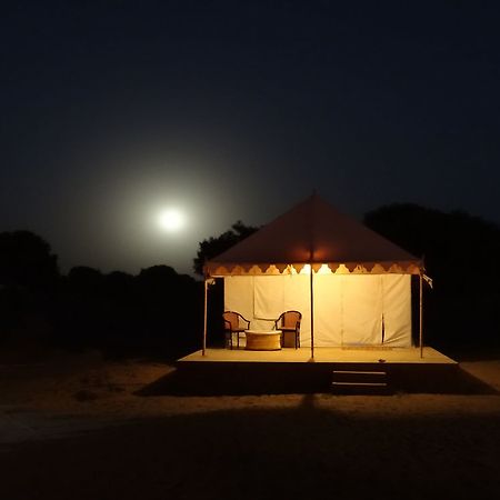Damodra Desert Camp Jaisalmer Bagian luar foto
