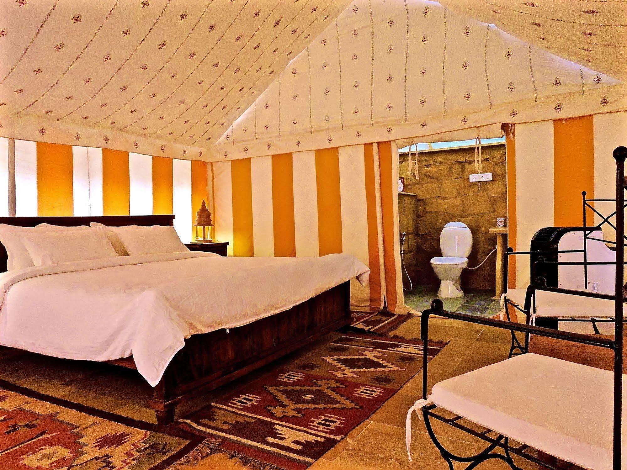 Damodra Desert Camp Jaisalmer Bagian luar foto