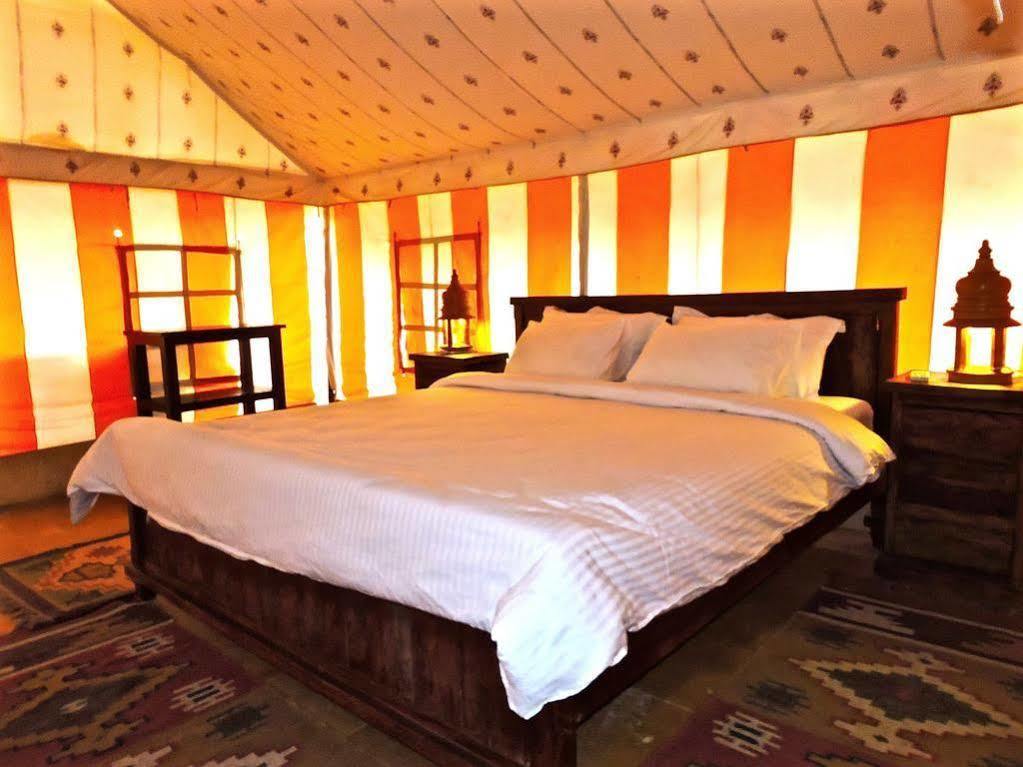 Damodra Desert Camp Jaisalmer Bagian luar foto
